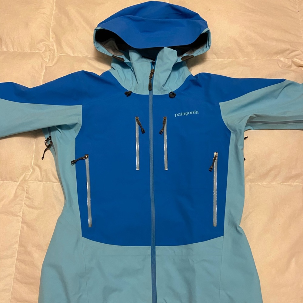 Women’s Patagonia Triolet Small Goretex Jacket